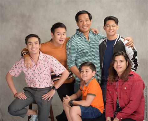 Mga litrato ng masayang pamilya ng “Mabunga” sa Pamilya Ko.